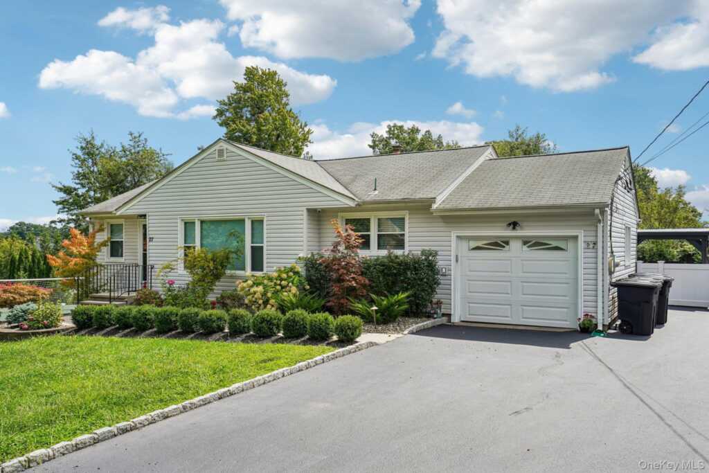 27 Pierce Street, Nanuet, NY 10954 - Photo 26 of 33