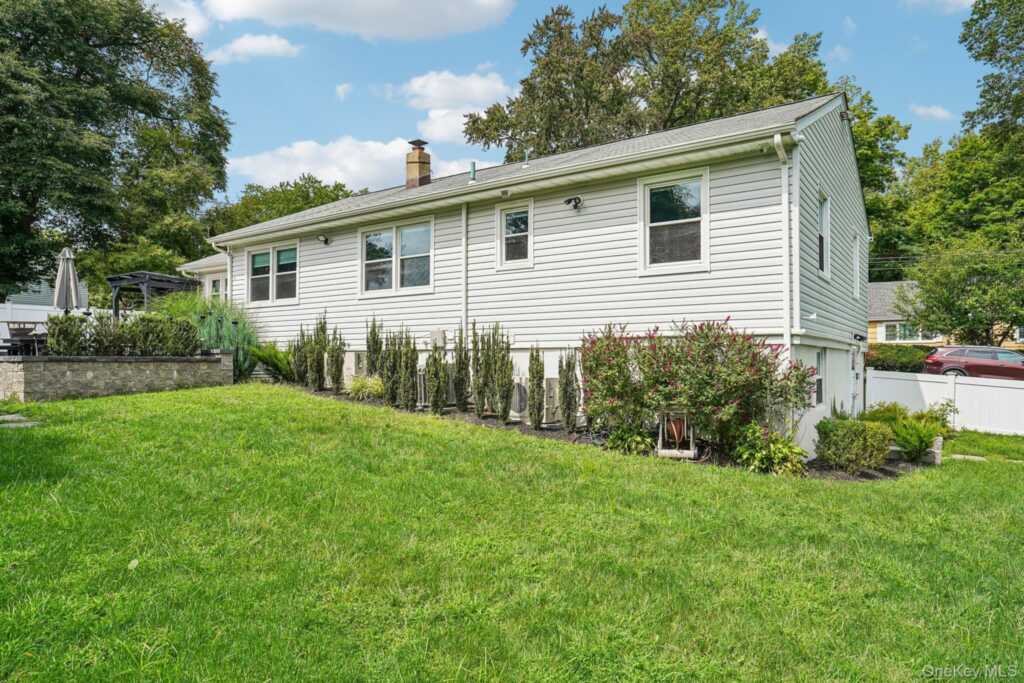 27 Pierce Street, Nanuet, NY 10954 - Photo 32 of 33