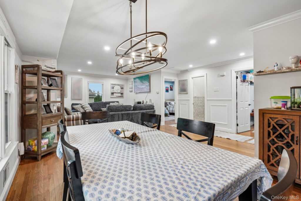27 Pierce Street, Nanuet, NY 10954 - Photo 9 of 33