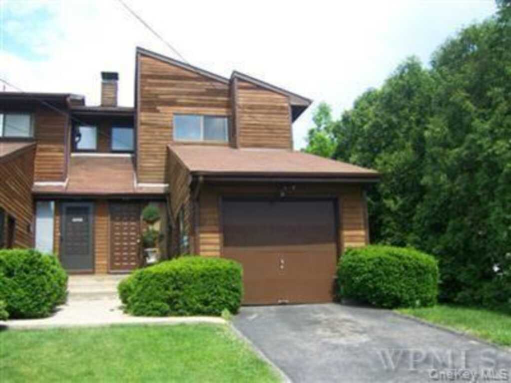 33 Roanoke Avenue, Rye, NY 10573