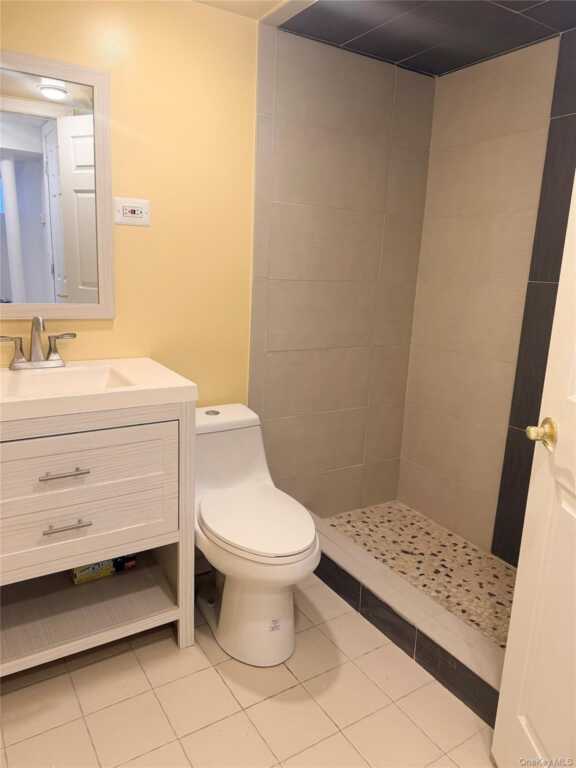 282 N Middletown Road, Pearl River, NY 10965 - Photo 19 of 28