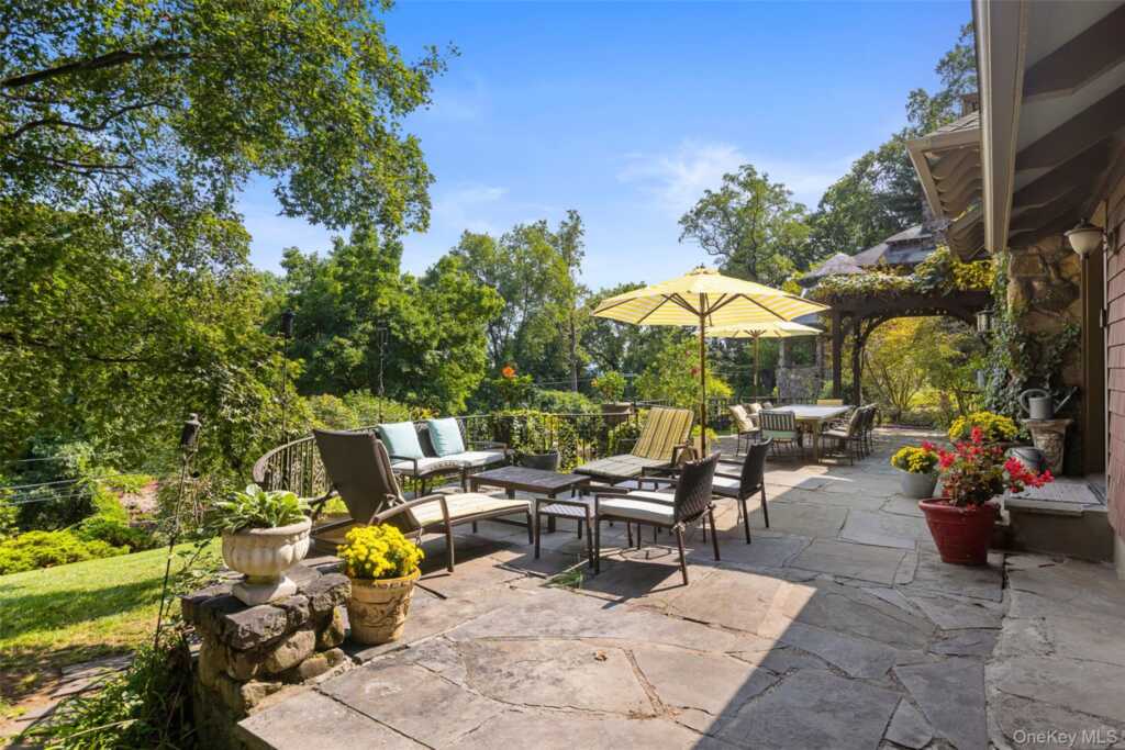924 Route 9W, Nyack, NY 10960 - Photo 29 of 41