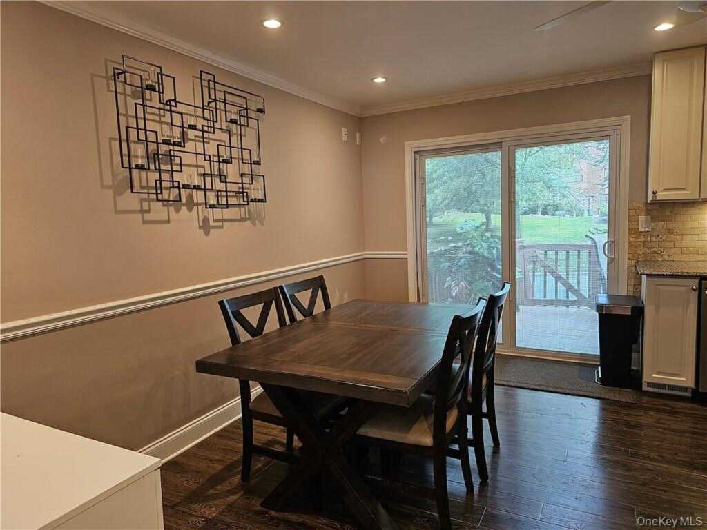 1 Kensington Court, Nanuet, NY 10954 - Photo 14 of 25