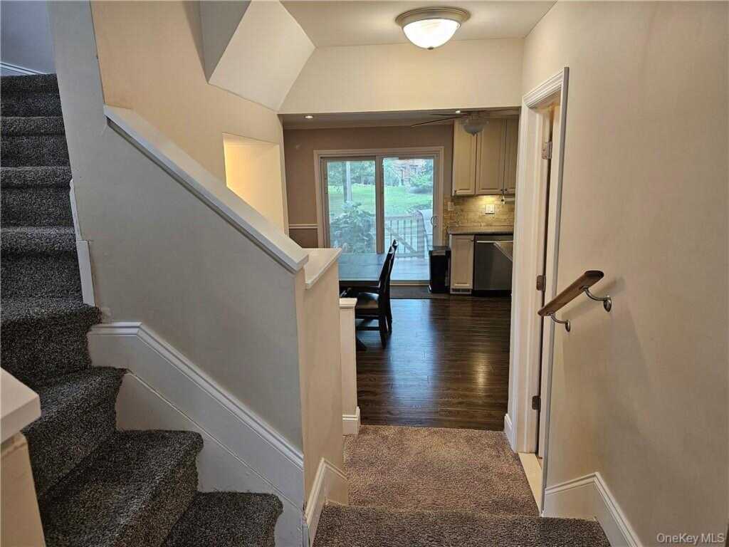 1 Kensington Court, Nanuet, NY 10954 - Photo 18 of 25