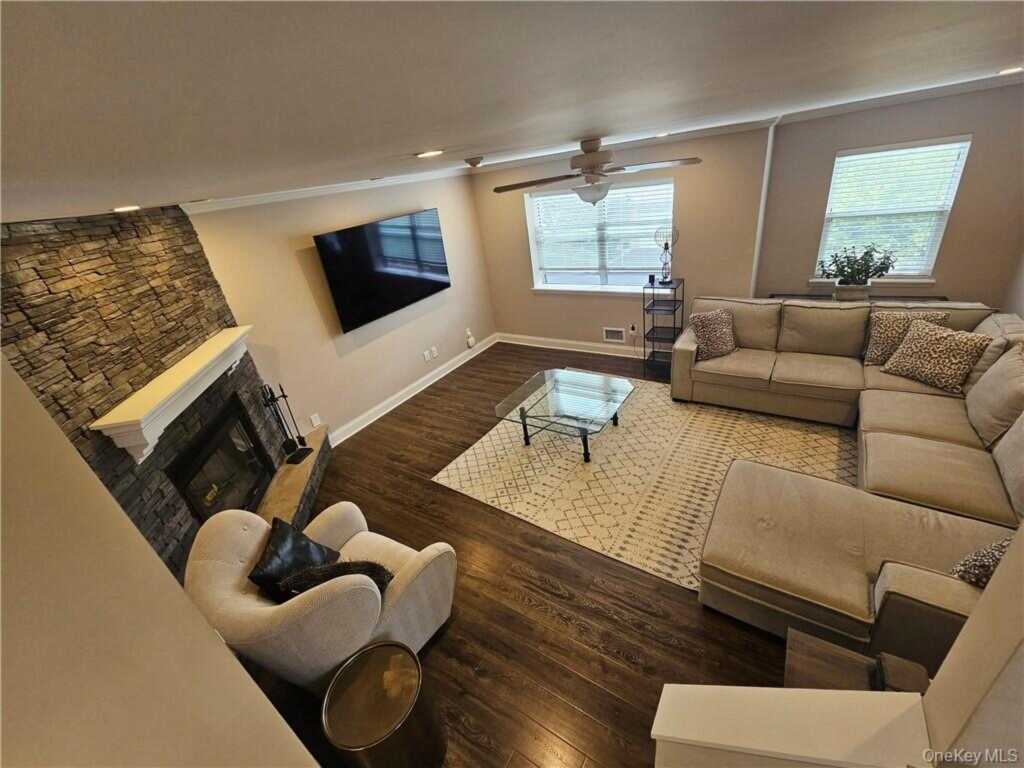 1 Kensington Court, Nanuet, NY 10954 - Photo 6 of 25