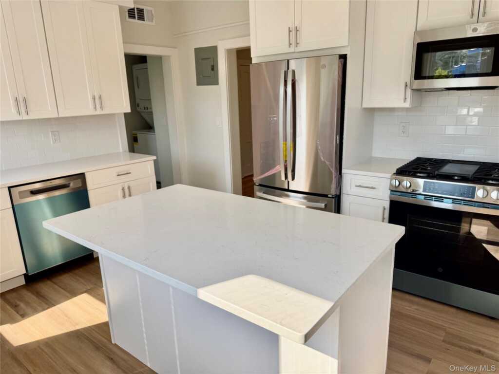 44 Purchase Street, Unit #3L, Rye, NY 10580 - Photo 2 of 16