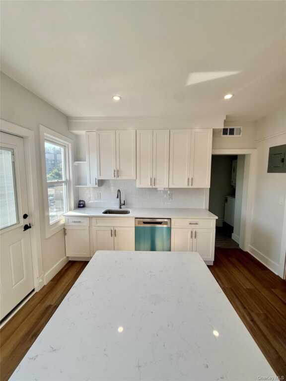 44 Purchase Street, Unit #3L, Rye, NY 10580 - Photo 4 of 16
