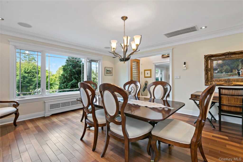 50 Echo Bay Drive, New Rochelle, NY 10805 - Photo 11 of 50
