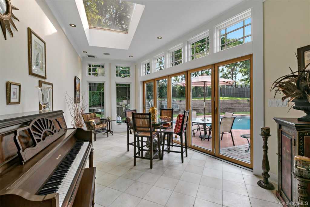 50 Echo Bay Drive, New Rochelle, NY 10805 - Photo 14 of 50