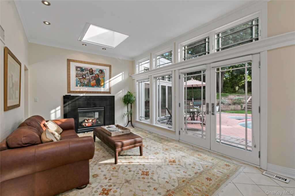 50 Echo Bay Drive, New Rochelle, NY 10805 - Photo 17 of 50