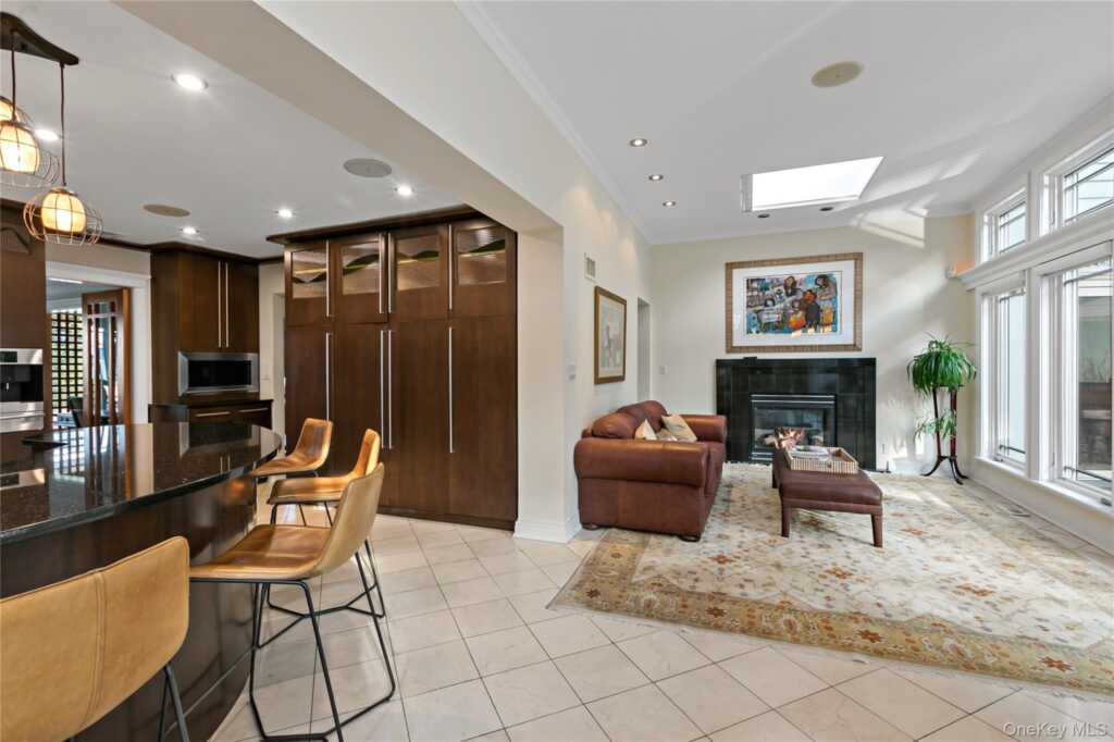 50 Echo Bay Drive, New Rochelle, NY 10805 - Photo 19 of 50
