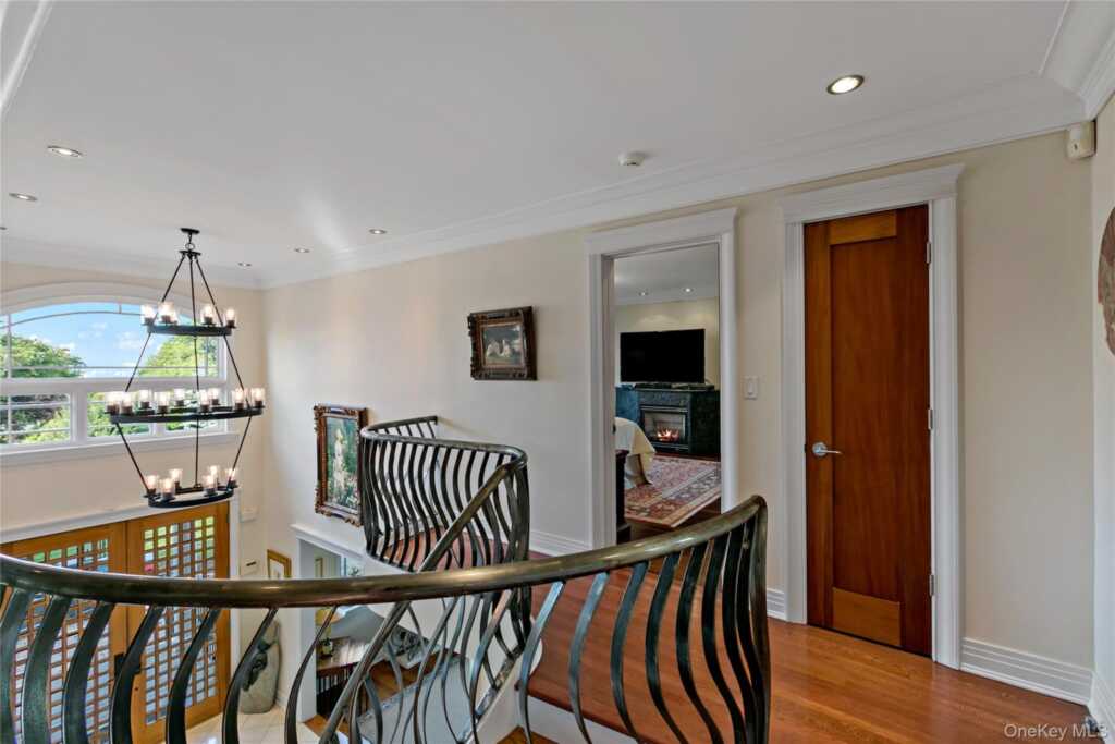 50 Echo Bay Drive, New Rochelle, NY 10805 - Photo 27 of 50