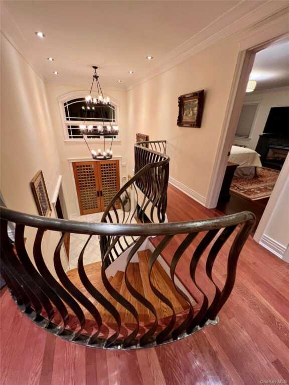 50 Echo Bay Drive, New Rochelle, NY 10805 - Photo 28 of 50