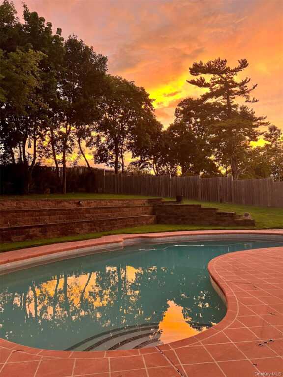 50 Echo Bay Drive, New Rochelle, NY 10805 - Photo 44 of 50