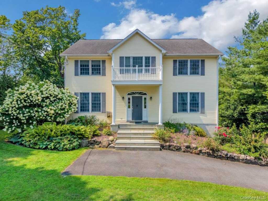 465 North Street, White Plains, NY 10605 - Photo 2 of 42