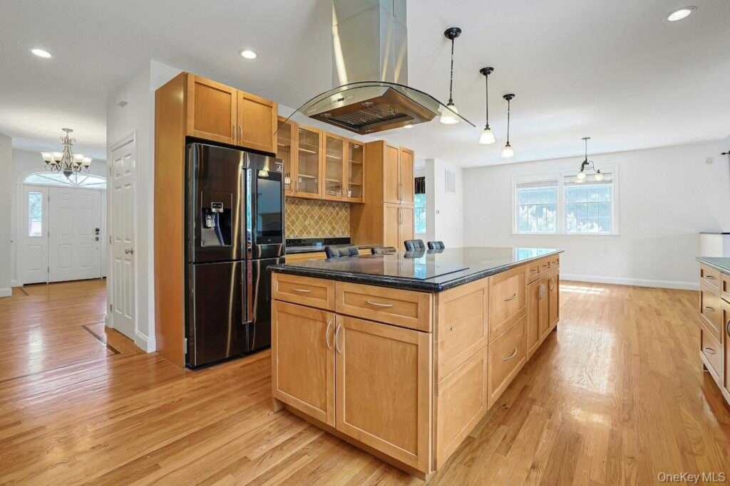 465 North Street, White Plains, NY 10605 - Photo 21 of 42