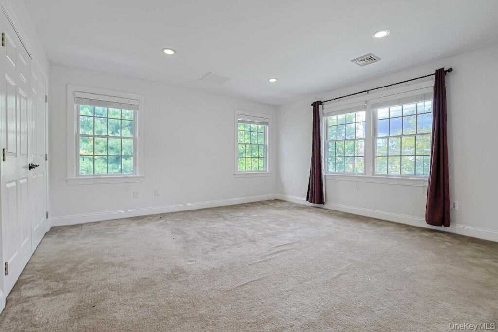 465 North Street, White Plains, NY 10605 - Photo 27 of 42