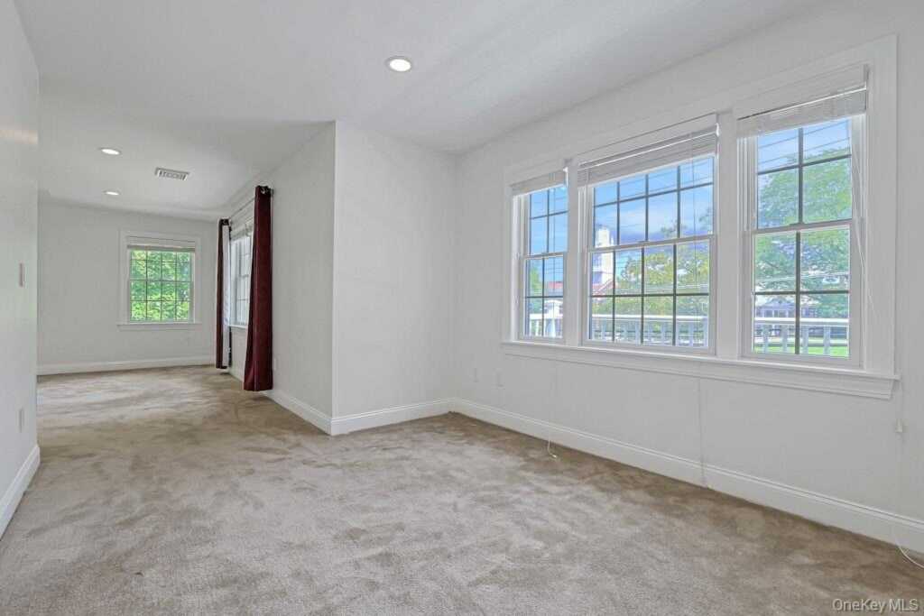 465 North Street, White Plains, NY 10605 - Photo 29 of 42