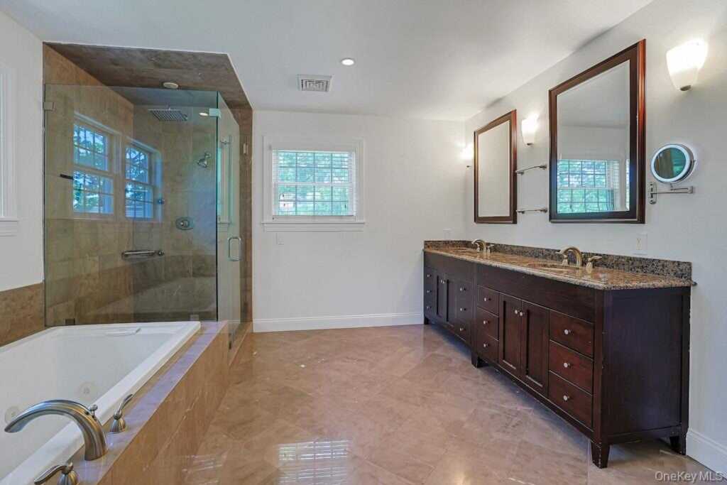 465 North Street, White Plains, NY 10605 - Photo 31 of 42