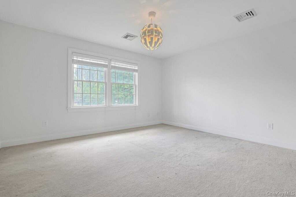 465 North Street, White Plains, NY 10605 - Photo 32 of 42