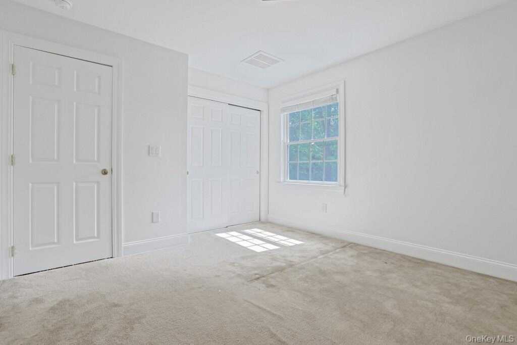 465 North Street, White Plains, NY 10605 - Photo 33 of 42
