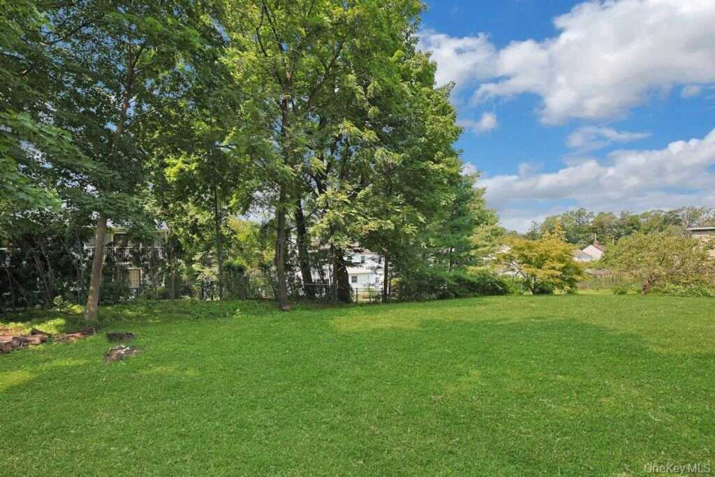 465 North Street, White Plains, NY 10605 - Photo 37 of 42
