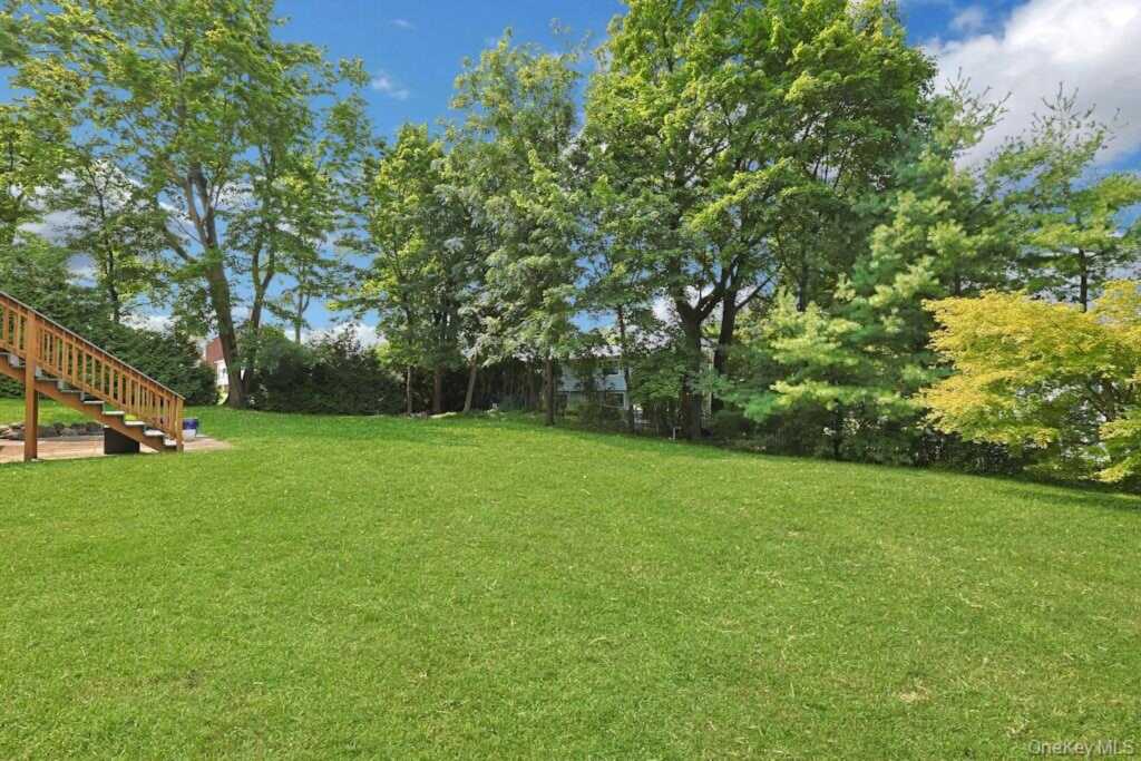 465 North Street, White Plains, NY 10605 - Photo 38 of 42