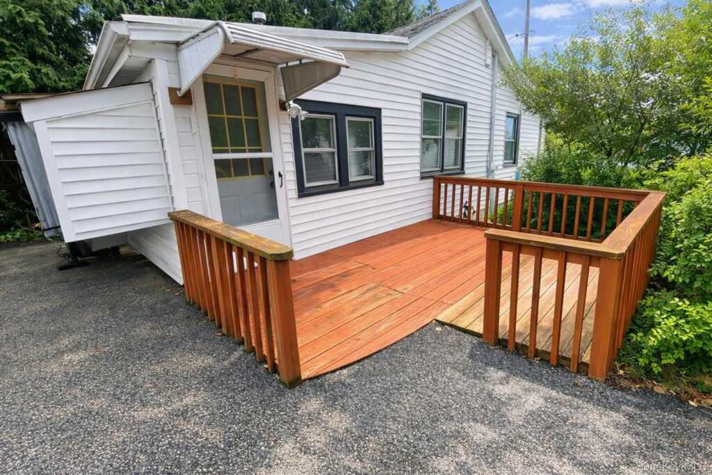 700 Route 9W, Unit #Cottage, Valley Cottage, NY 10989 - Photo 2 of 10