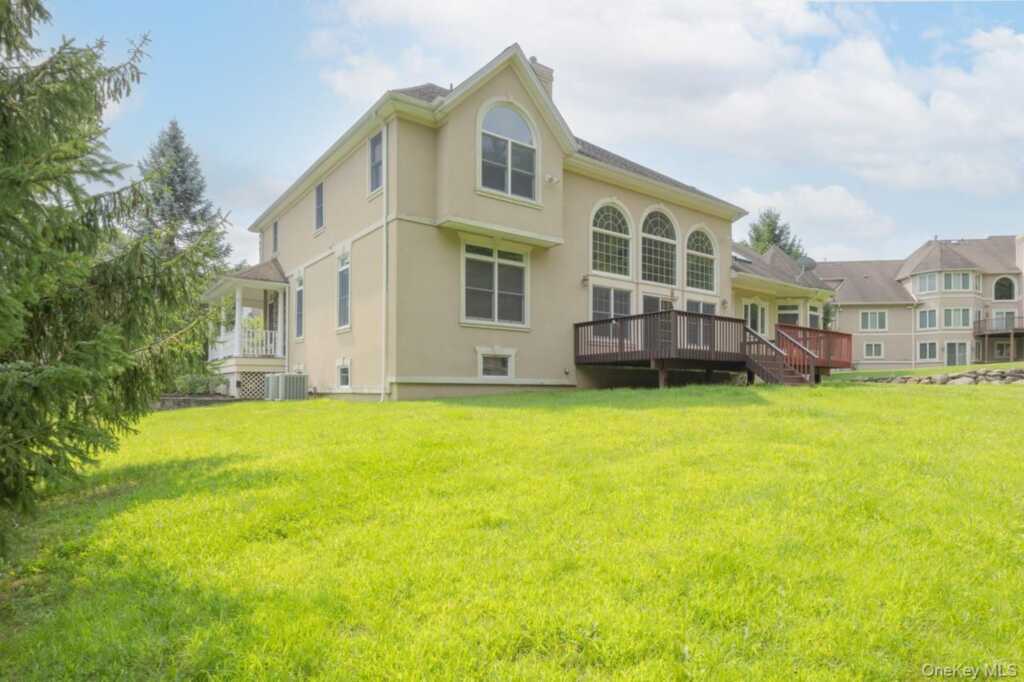 23 Sandyfields Lane, Stony Point, NY 10980 - Photo 4 of 35