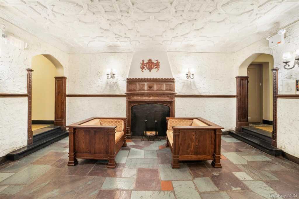 292 Main Street, Unit #6H, White Plains, NY 10601 - Photo 4 of 19