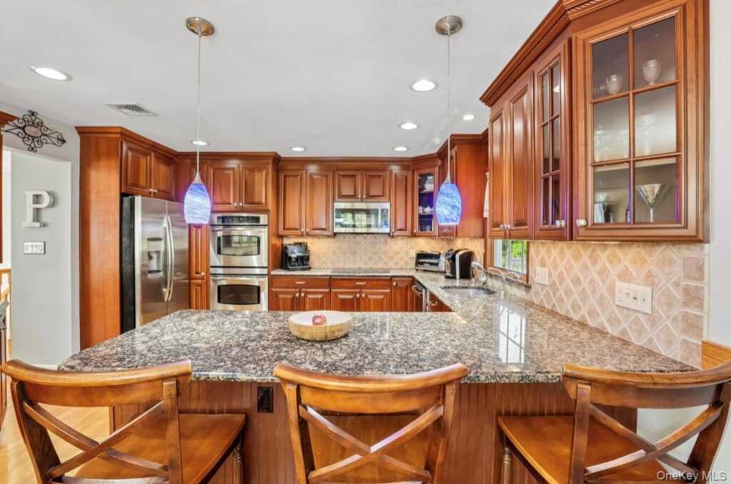 5 Pine Drive, Stony Point, NY 10980 - Photo 12 of 27