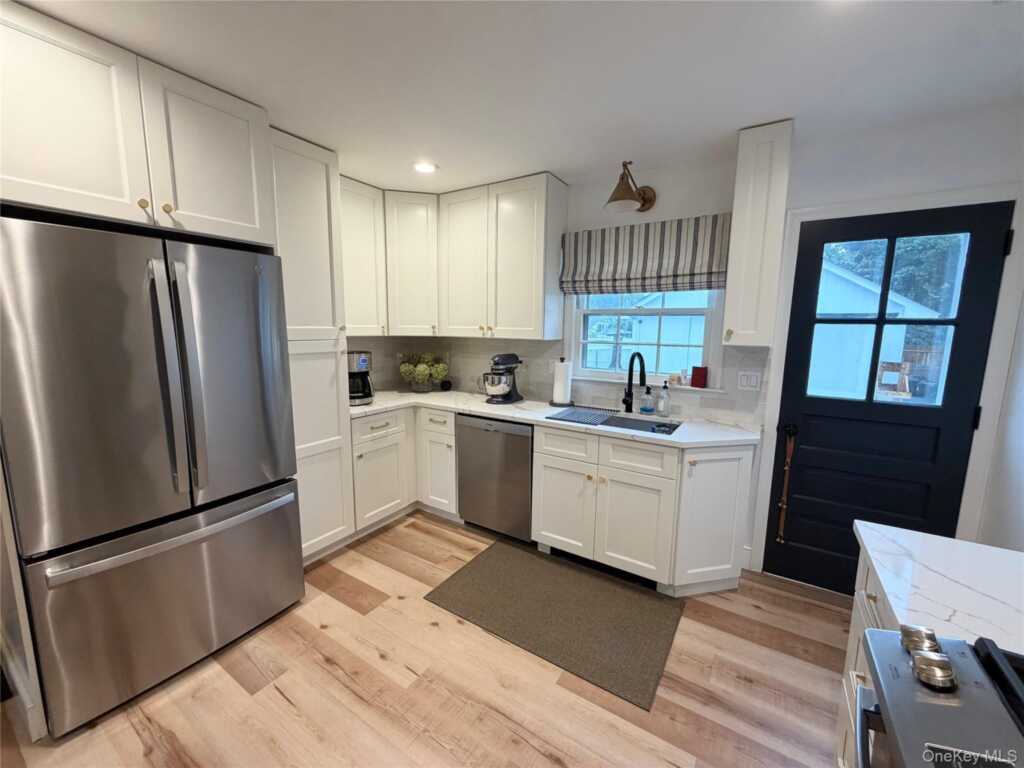 57 Riverside Drive, Suffern, NY 10901 - Photo 3 of 10
