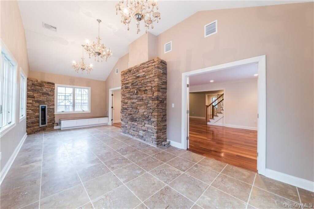 1 Elizabeth Road, New Rochelle, NY 10804 - Photo 13 of 23