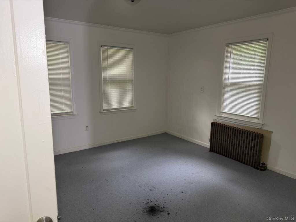 184 S Pascack Road, Nanuet, NY 10954 - Photo 20 of 48
