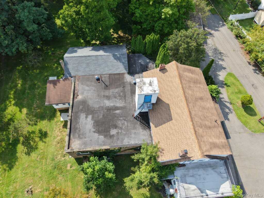 184 S Pascack Road, Nanuet, NY 10954 - Photo 47 of 48