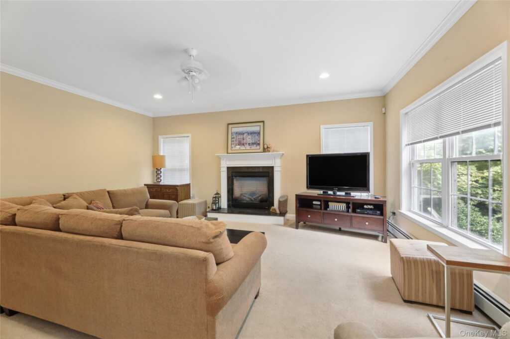 220 N Little Tor Road, New City, NY 10956 - Photo 19 of 45