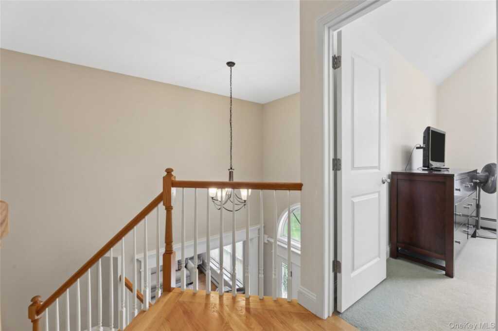 220 N Little Tor Road, New City, NY 10956 - Photo 23 of 45