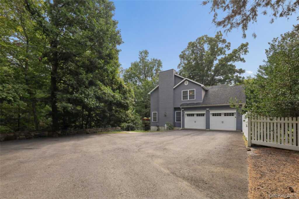 220 N Little Tor Road, New City, NY 10956 - Photo 41 of 45