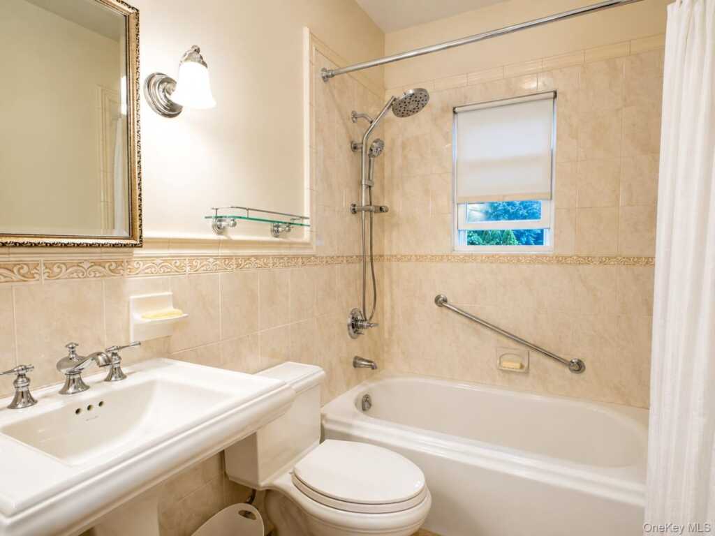 42 Crestview Street, Unit #1, New Rochelle, NY 10801 - Photo 18 of 20