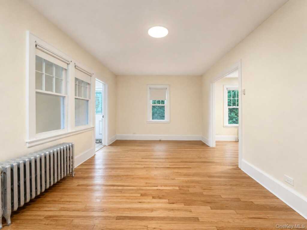 42 Crestview Street, Unit #1, New Rochelle, NY 10801 - Photo 3 of 20