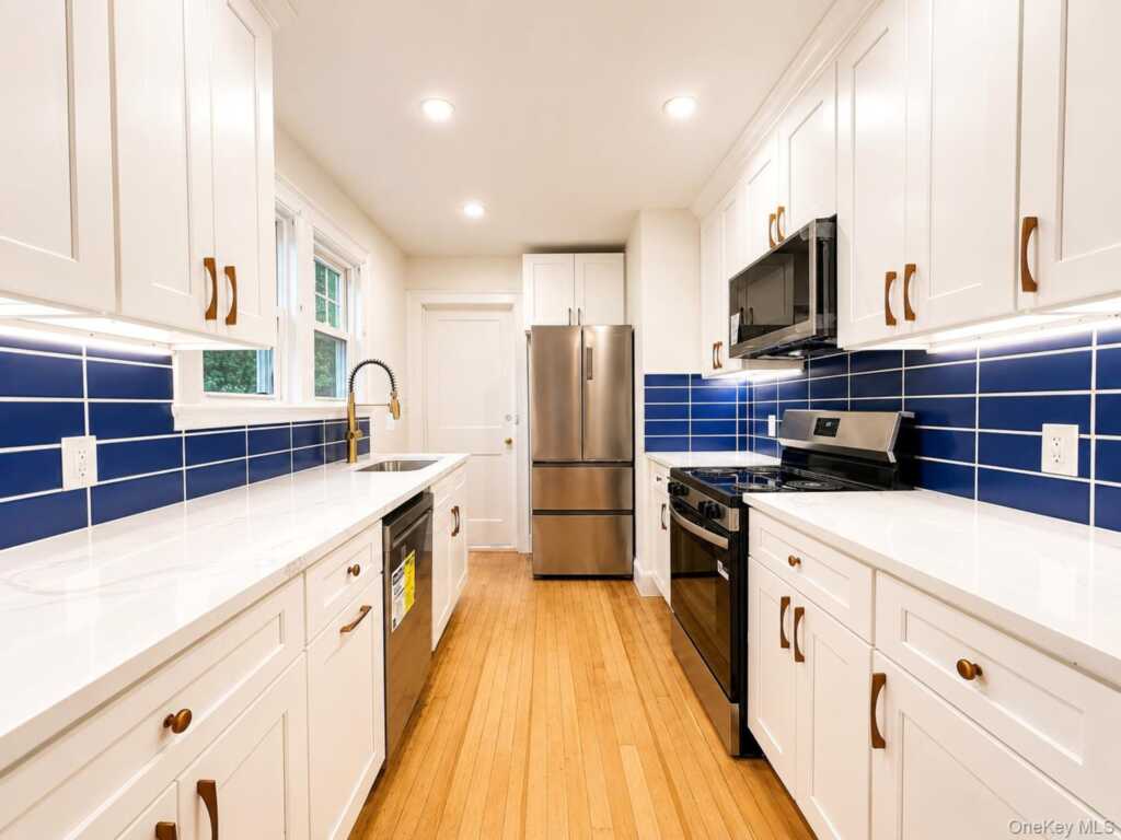 42 Crestview Street, Unit #1, New Rochelle, NY 10801 - Photo 7 of 20