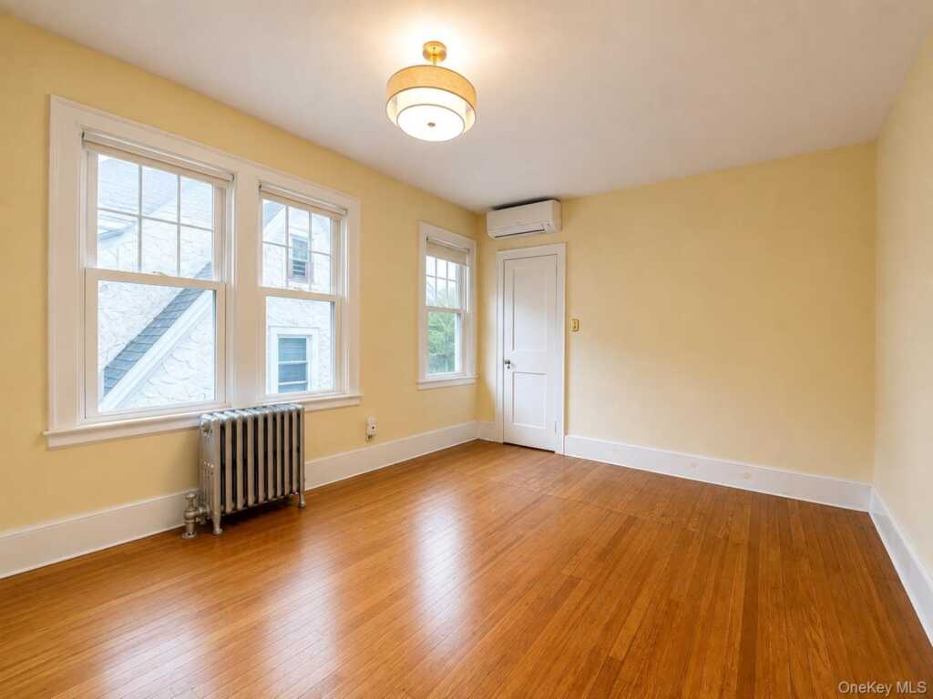 42 Crestview Street, Unit #2, New Rochelle, NY 10801 - Photo 11 of 18