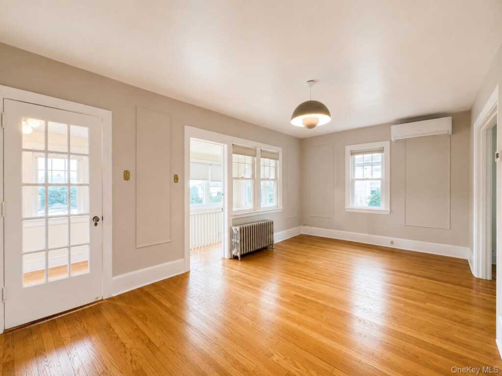 42 Crestview Street, Unit #2, New Rochelle, NY 10801 - Photo 3 of 18