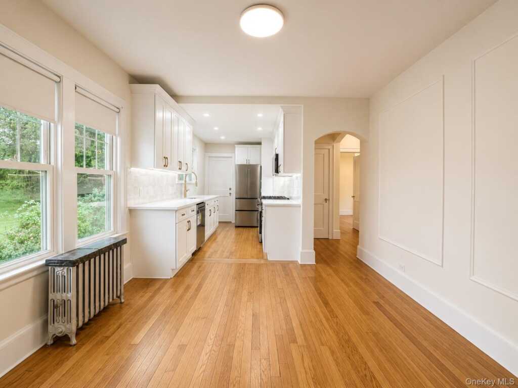 42 Crestview Street, Unit #2, New Rochelle, NY 10801 - Photo 5 of 18