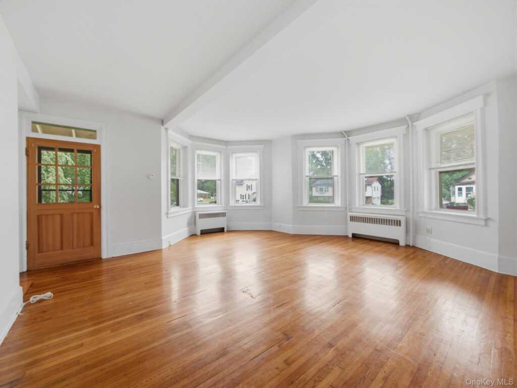 9 Cottage Avenue, Unit #1, Nanuet, NY 10954 - Photo 2 of 17