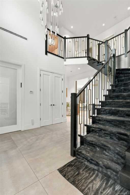 131 spook rock Road, Suffern, NY 10901 - Photo 3 of 49