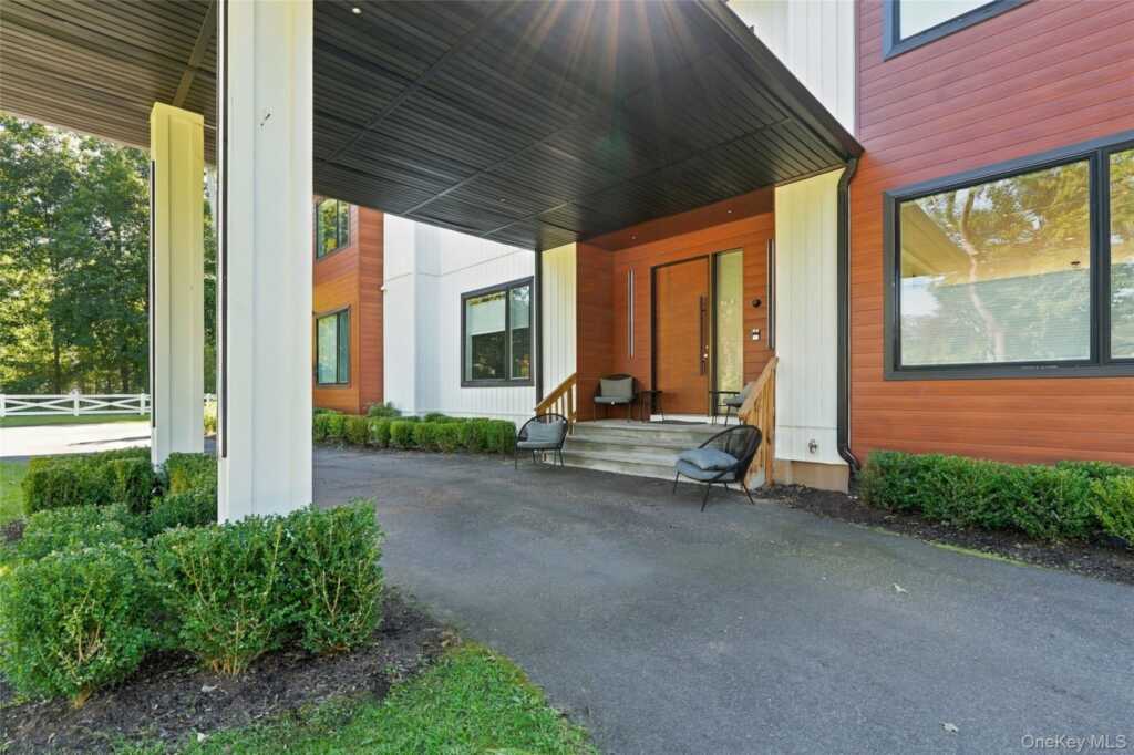 131 spook rock Road, Suffern, NY 10901 - Photo 34 of 49