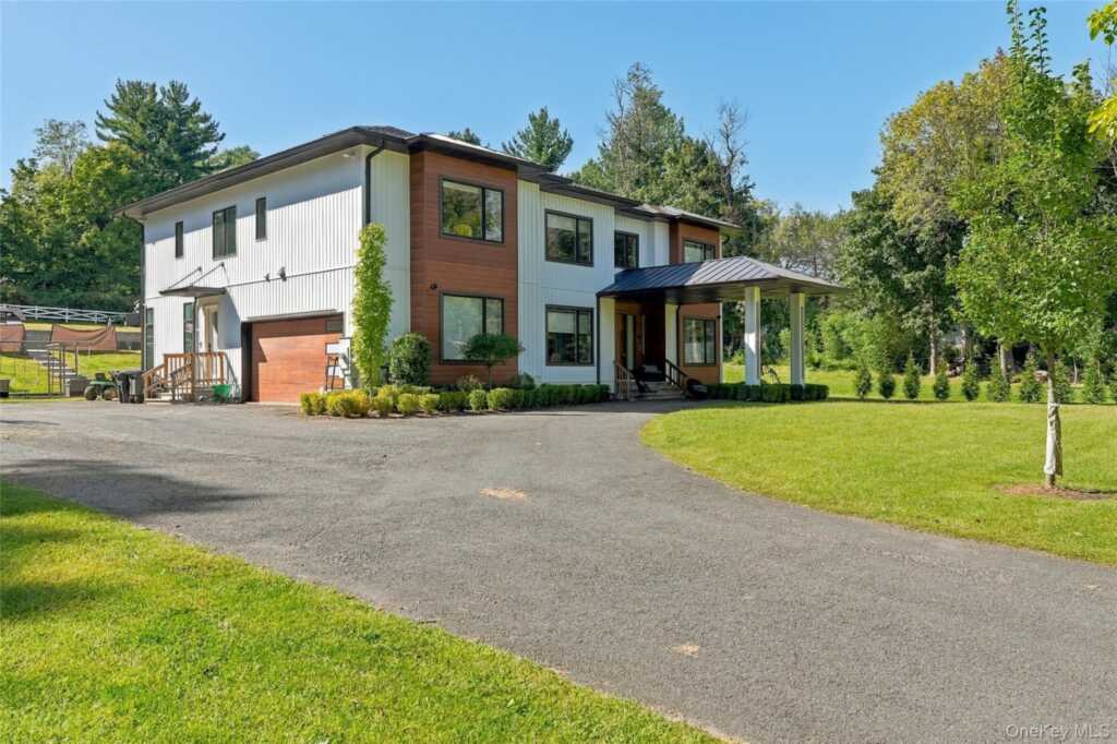 131 spook rock Road, Suffern, NY 10901 - Photo 36 of 49