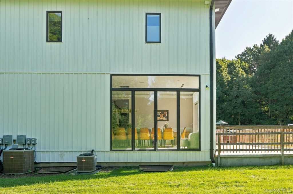 131 spook rock Road, Suffern, NY 10901 - Photo 40 of 49