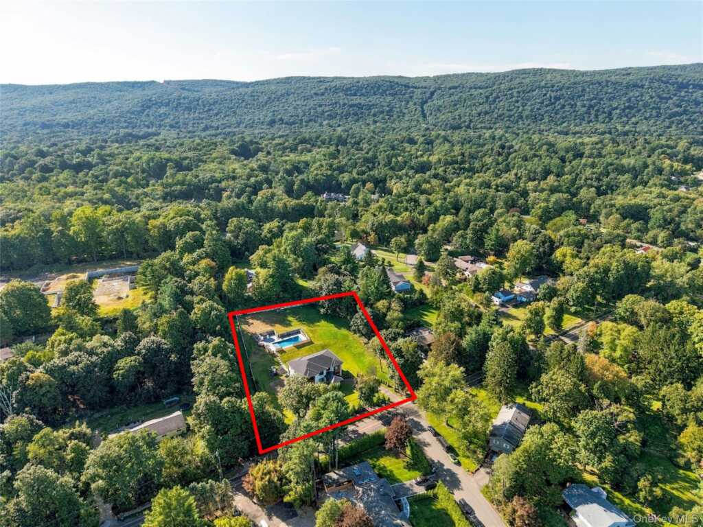131 spook rock Road, Suffern, NY 10901 - Photo 45 of 49